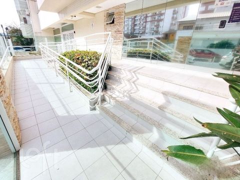 Image 4 - 923087