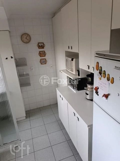 Image 4 - 923104
