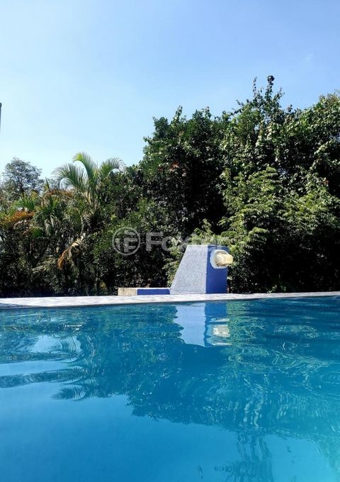 Image 4 - 923342