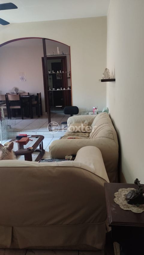 Image 2 - 923387