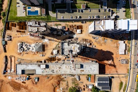 Image 8 - 923481