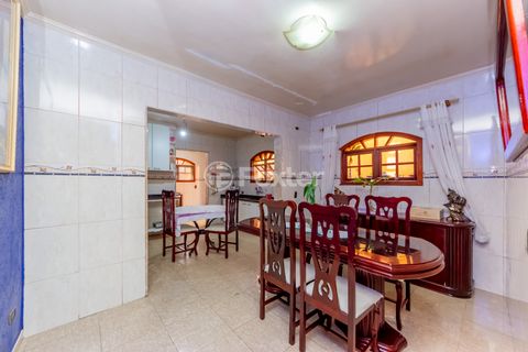 Image 7 - 923482