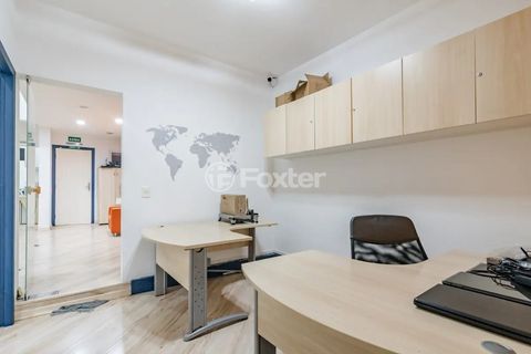 Image 4 - 923489