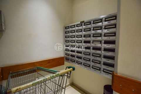 Image 7 - 923502