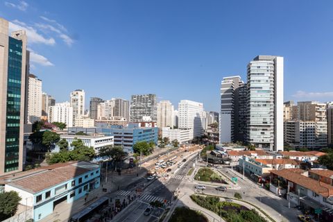 Image 7 - 923523