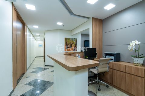 Image 3 - 923543