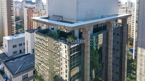 Image 5 - 923543