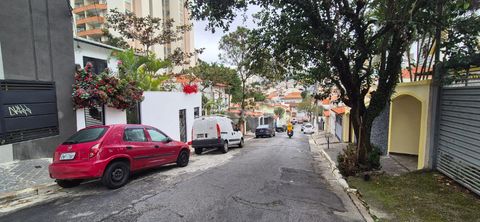 Image 9 - 923561
