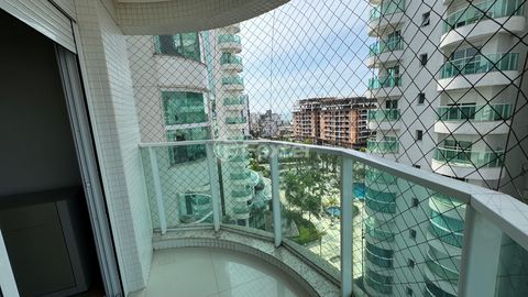 Image 1 - 923575