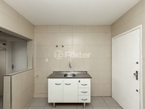 Image 3 - 923577