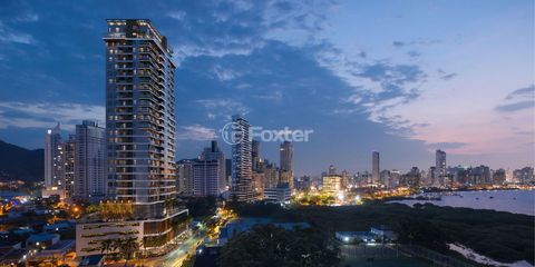 Image 1 - 923578