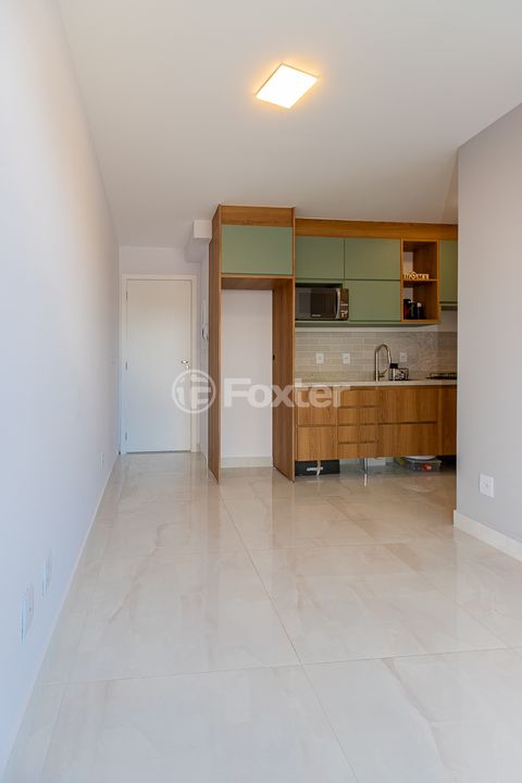 Image 7 - 923593