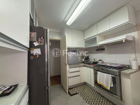 Image 3 - 923605