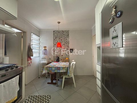 Image 5 - 923605