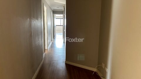 Image 19 - 923615
