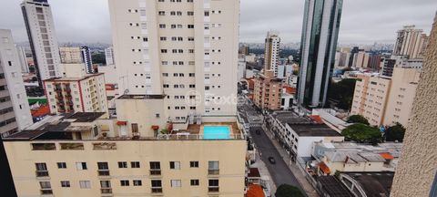 Image 1 - 923633
