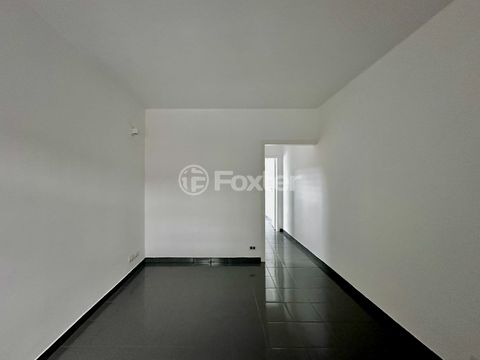 Image 4 - 923652