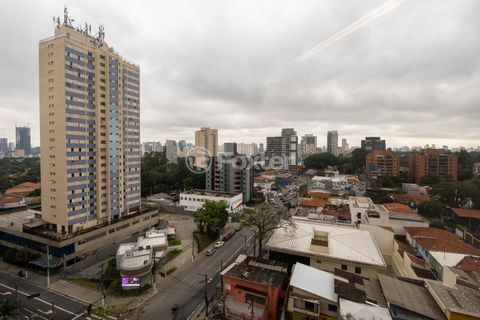 Image 7 - 923656