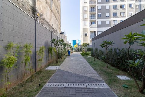 Image 14 - 923657