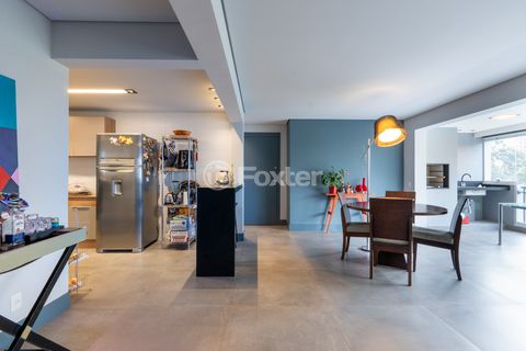 Image 4 - 923659
