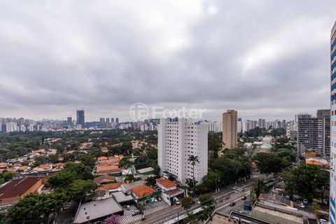 Image 13 - 923661