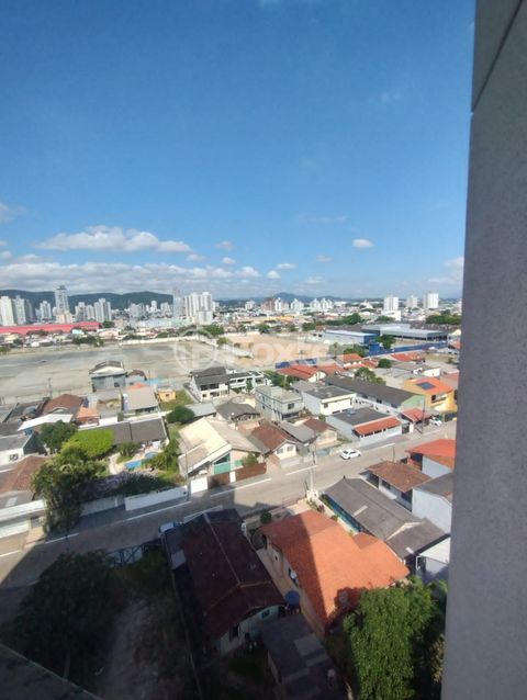 Image 12 - 923671