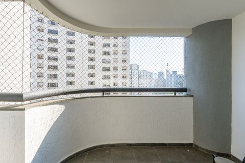 Image 3 - 923685