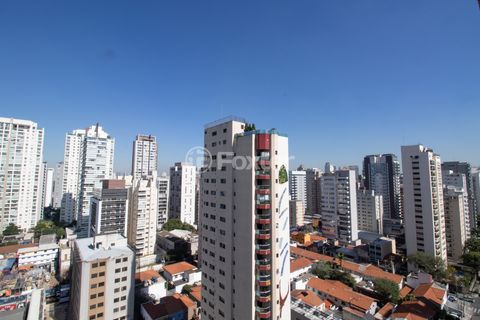 Image 4 - 923688