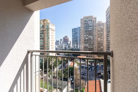 Image 7 - 923703