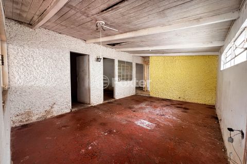 Image 7 - 923704