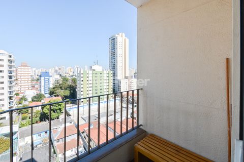 Image 6 - 923710
