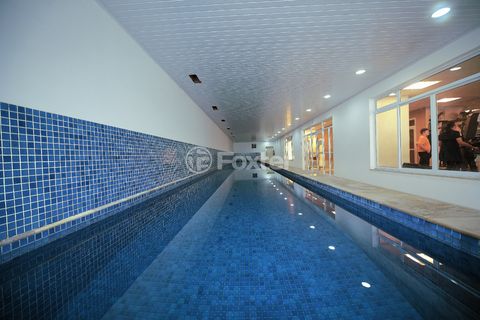 Image 13 - 923721