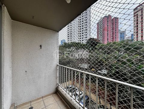 Image 12 - 923734