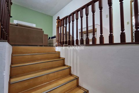 Image 4 - 923753