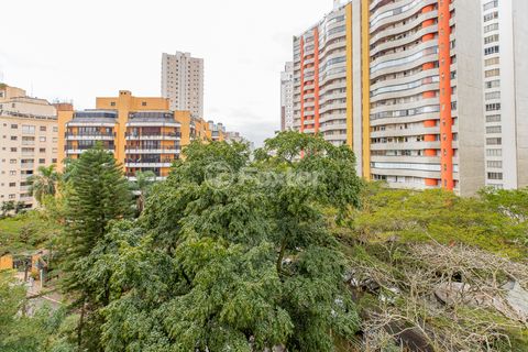 Image 14 - 923776