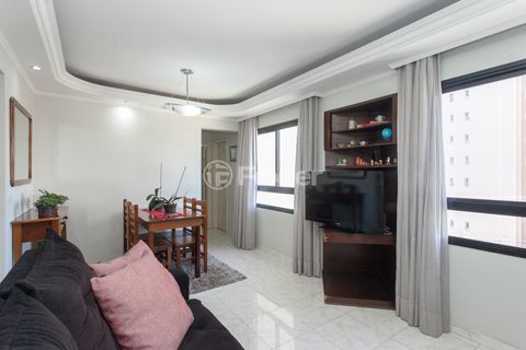 Image 4 - 923777