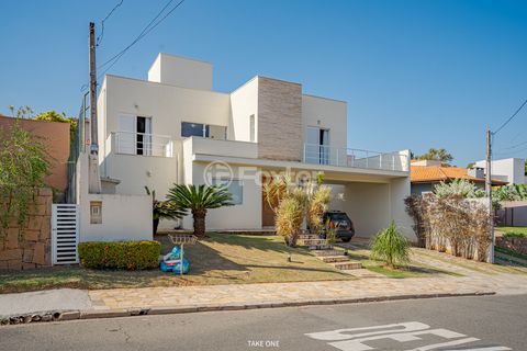 Image 1 - 923790