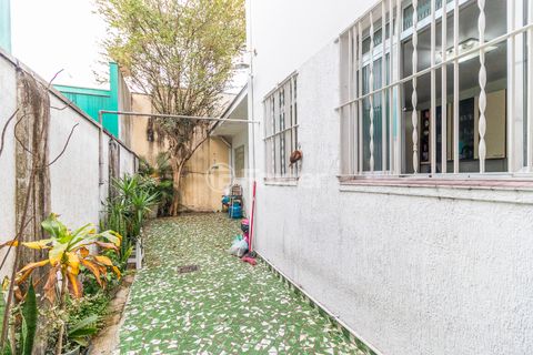 Image 17 - 923792