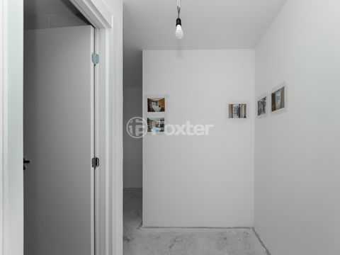 Image 7 - 923808
