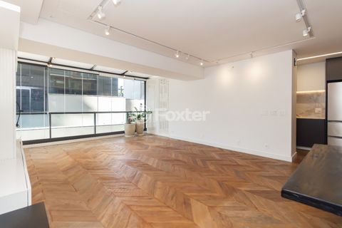 Image 3 - 923813