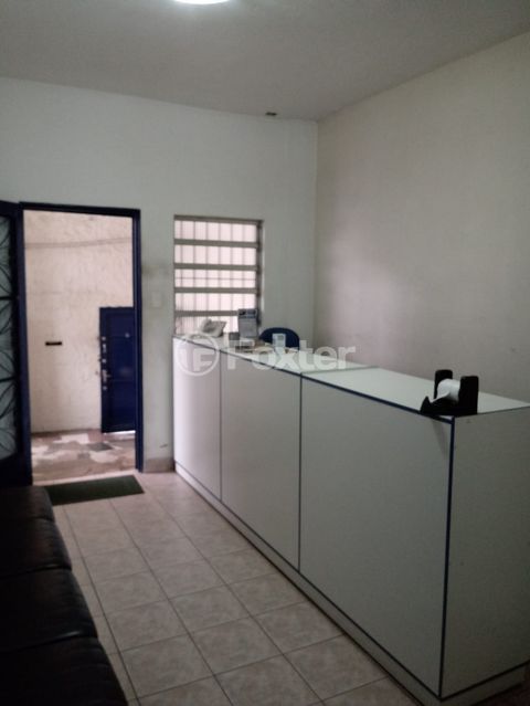 Image 4 - 923817