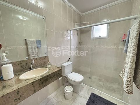 Image 3 - 923844