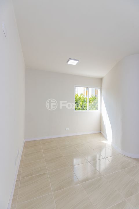 Image 3 - 923849