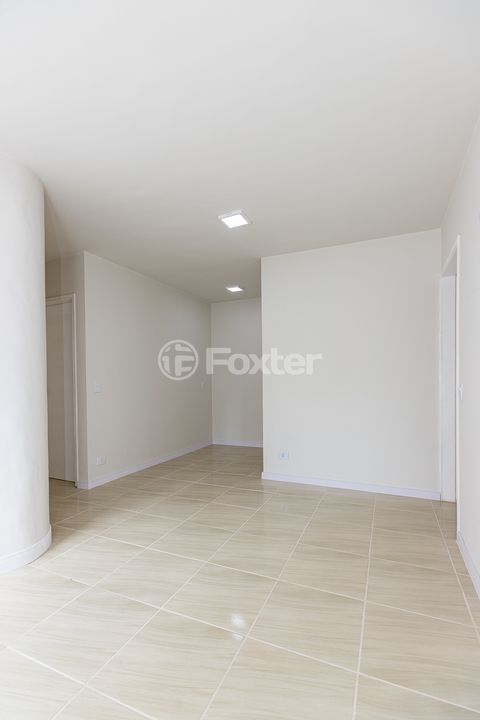 Image 7 - 923849