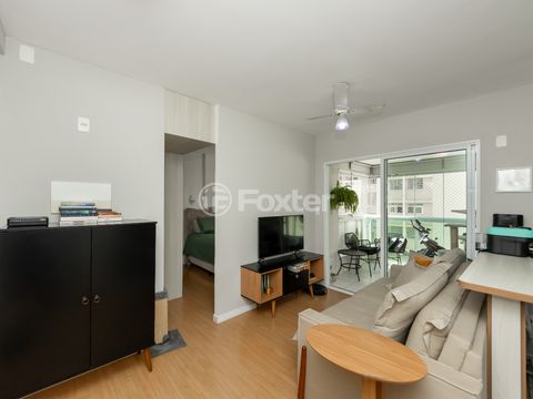 Image 3 - 923868