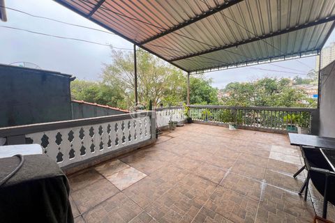 Image 10 - 923894