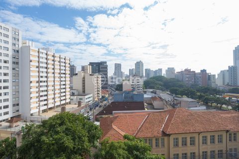 Image 11 - 923915
