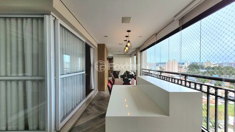 Image 13 - 923916