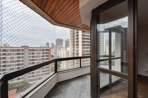 Image 7 - 923942
