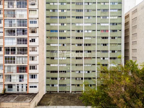 Image 7 - 923953